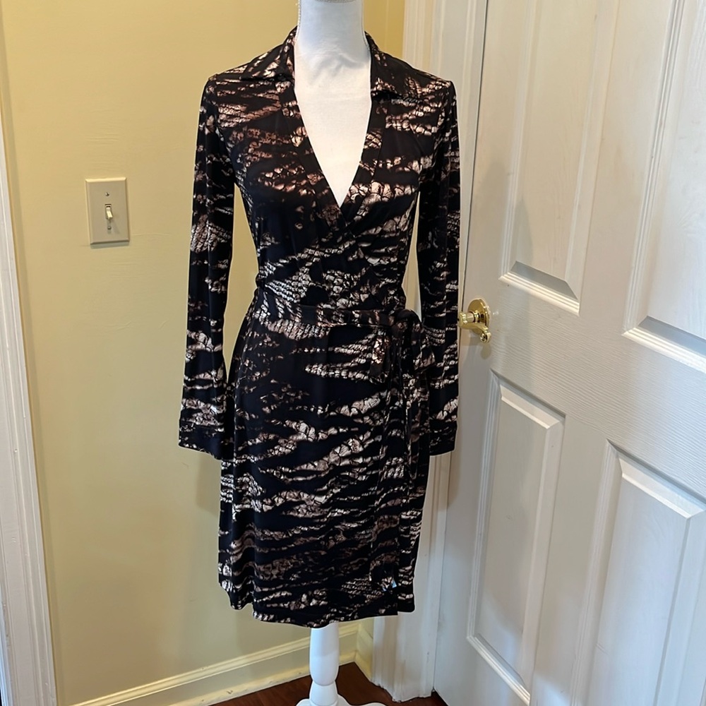 Calvin Klein faux wrap dress. Stretch jersey fabric size 8